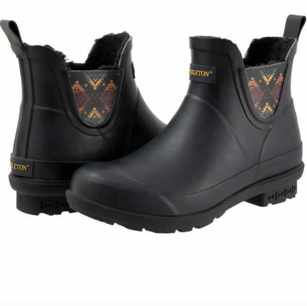 Pendleton Ladies' Chelsea Patterned Rainboot; new in box Size 10
